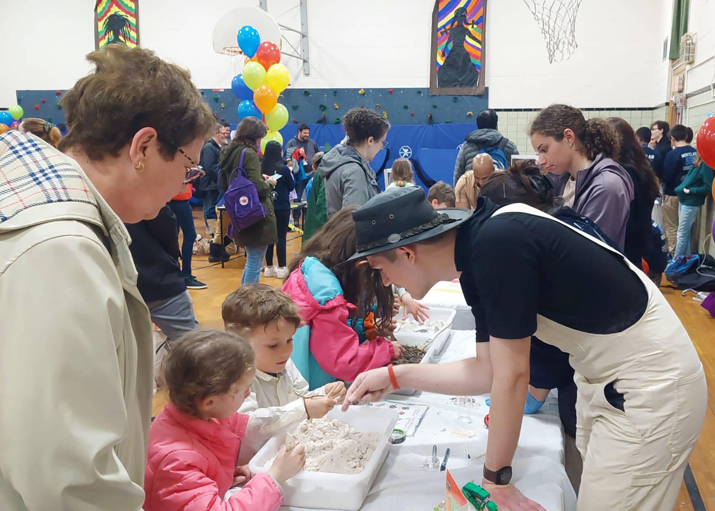 CSAM Participates In Montclair School District’s Spring STEM Festival