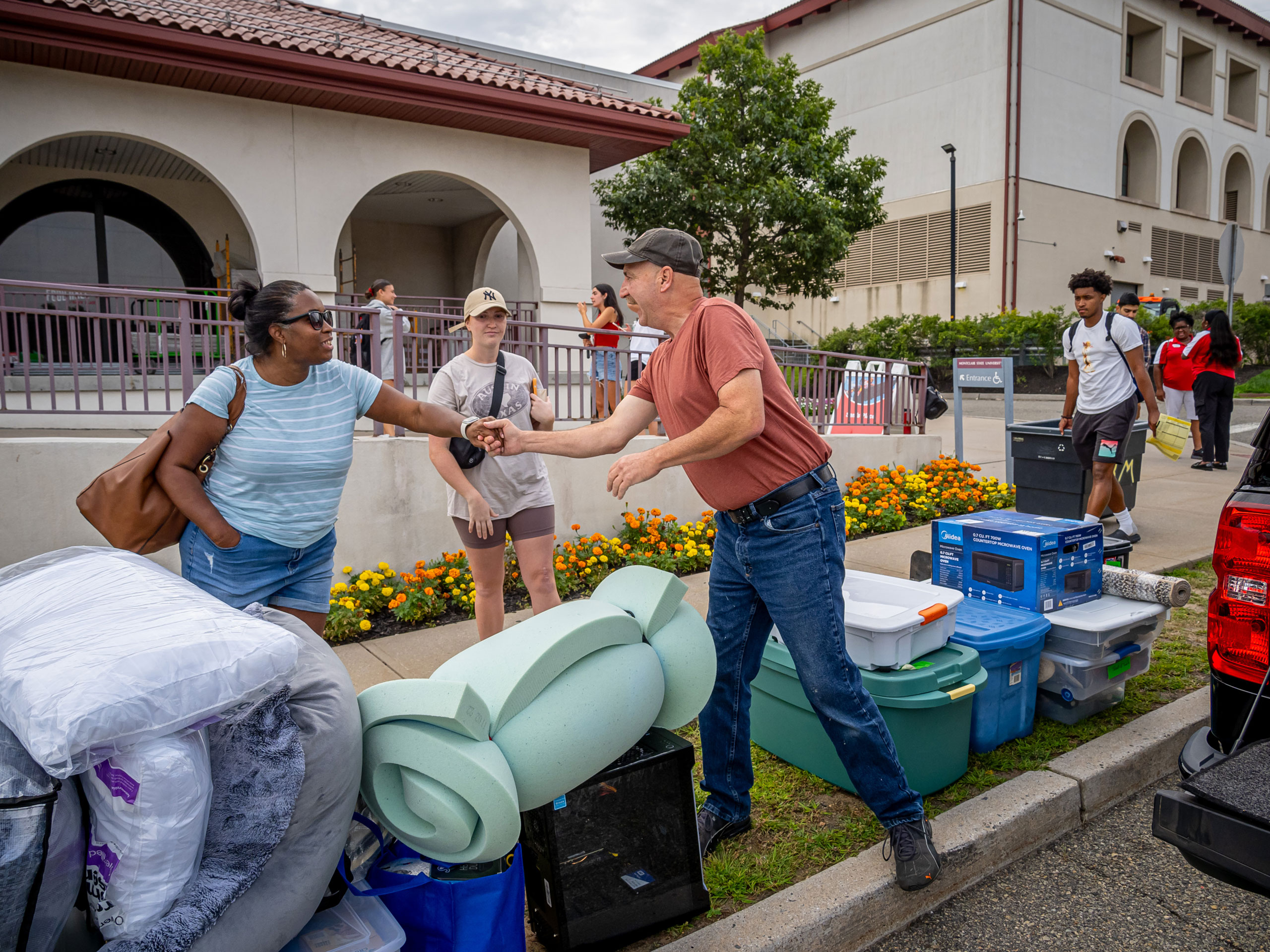 Excitement Abounds On MoveIn Day Press Room Montclair State University