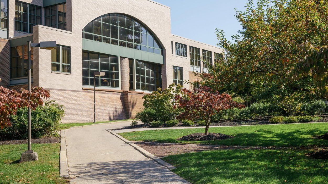 Harry A. Sprague Library - Montclair State University