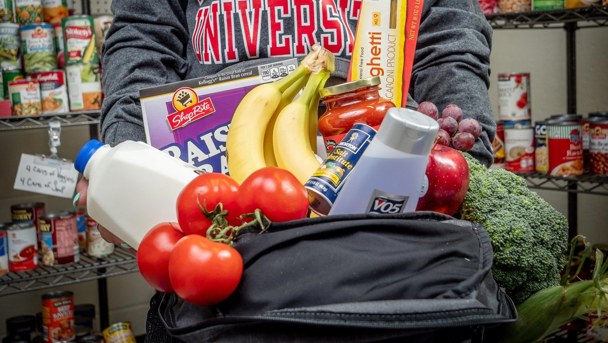 Community Foodbank Of Nj University Partner To Fight Food