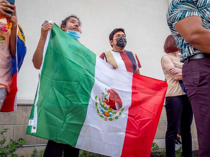 St. Louis organization unveils the Hispanic Heritage Flag